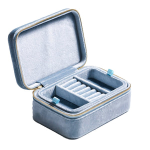 Boite à Bijoux - Velours Ciel-boite à bijoux- 133-Boite-a-Bijoux-Chic-Velour-Ciel_00038_856cd071-a307-4ece-8ec9-609236ff94e4-ORNA | Rangement pour Bijoux