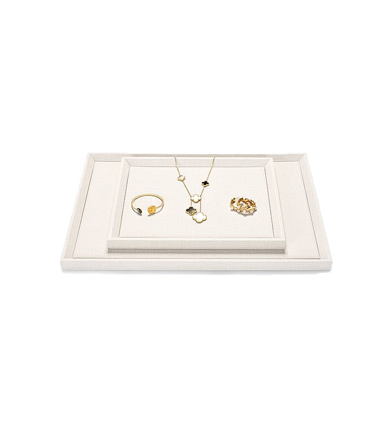 Présentoir Bijoux - Grand Plateau Blanc-présentoir bijoux- 22-Presentoir-Bijoux-Grand-Plateau-Cuir-Blanc_00070_ORNA_19fffe23-a361-44a5-a7dc-25c256c975ba-ORNA | Rangement pour Bijoux