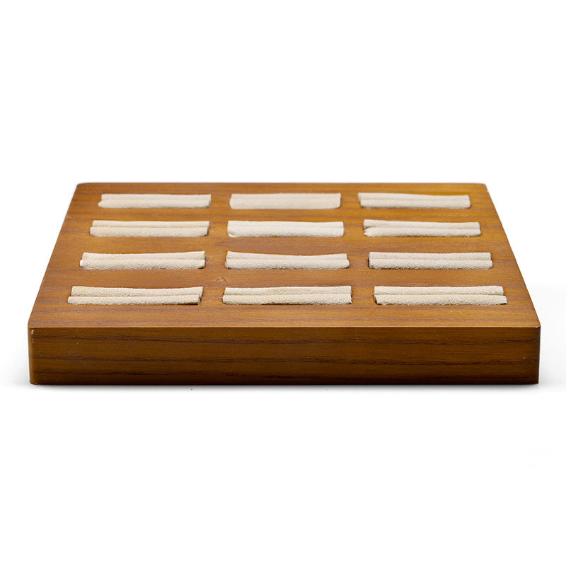 Présentoir Bijoux - Carré Crème-présentoir bijoux- 26-Presentoir-Bijoux-Massif-Bague-Creme_00097_ORNA-ORNA | Rangement pour Bijoux